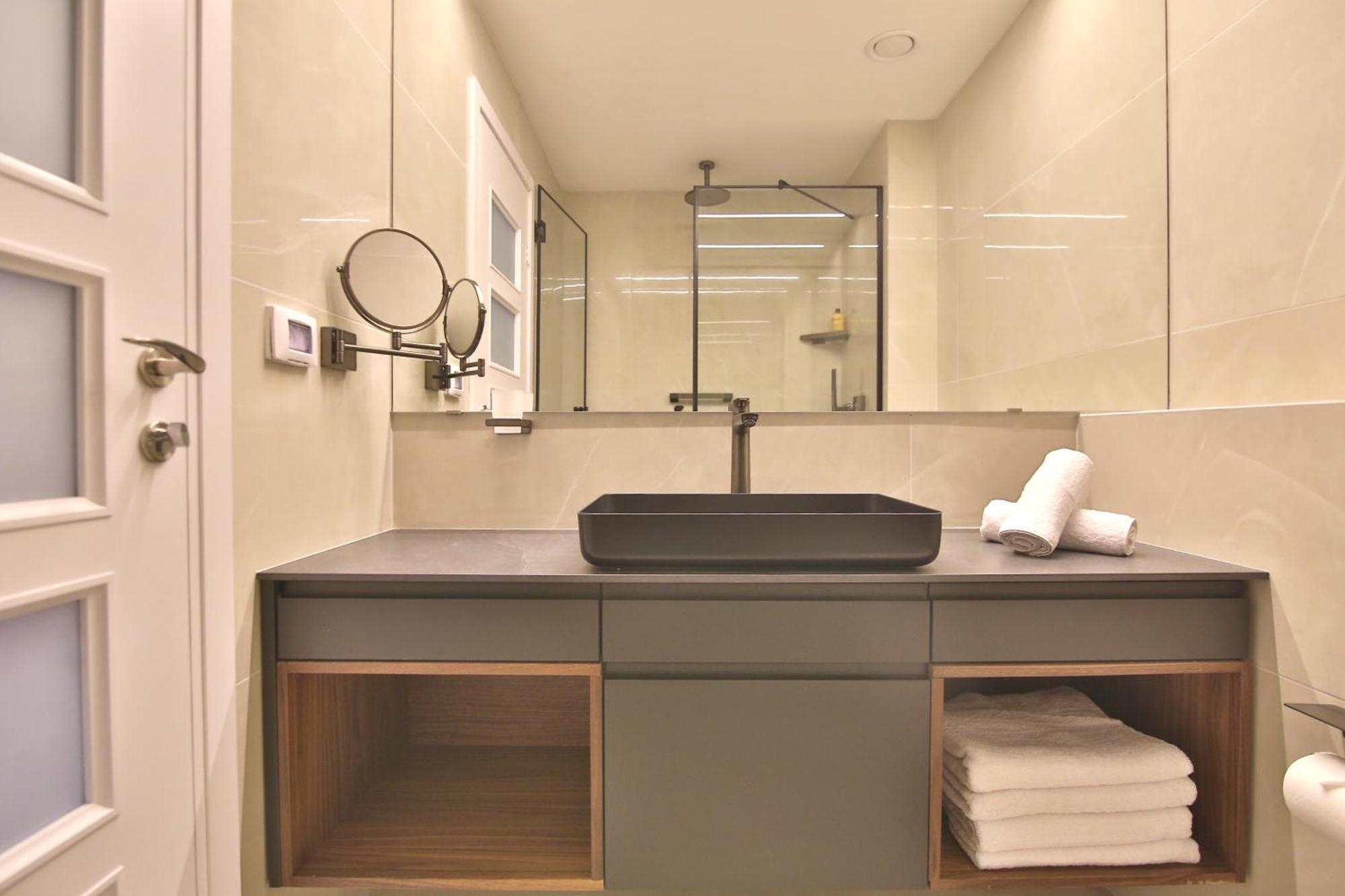 Luxury Suites By Notaly Ariel - Carmel Beach Haifa Eksteriør bilde