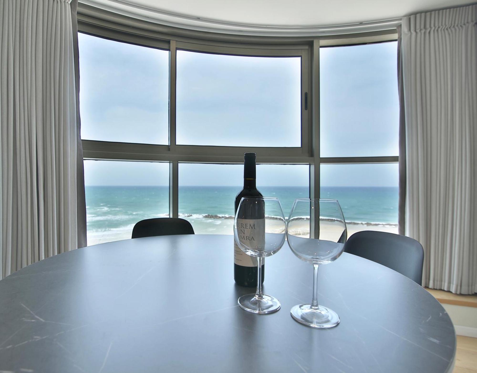 Luxury Suites By Notaly Ariel - Carmel Beach Haifa Rom bilde