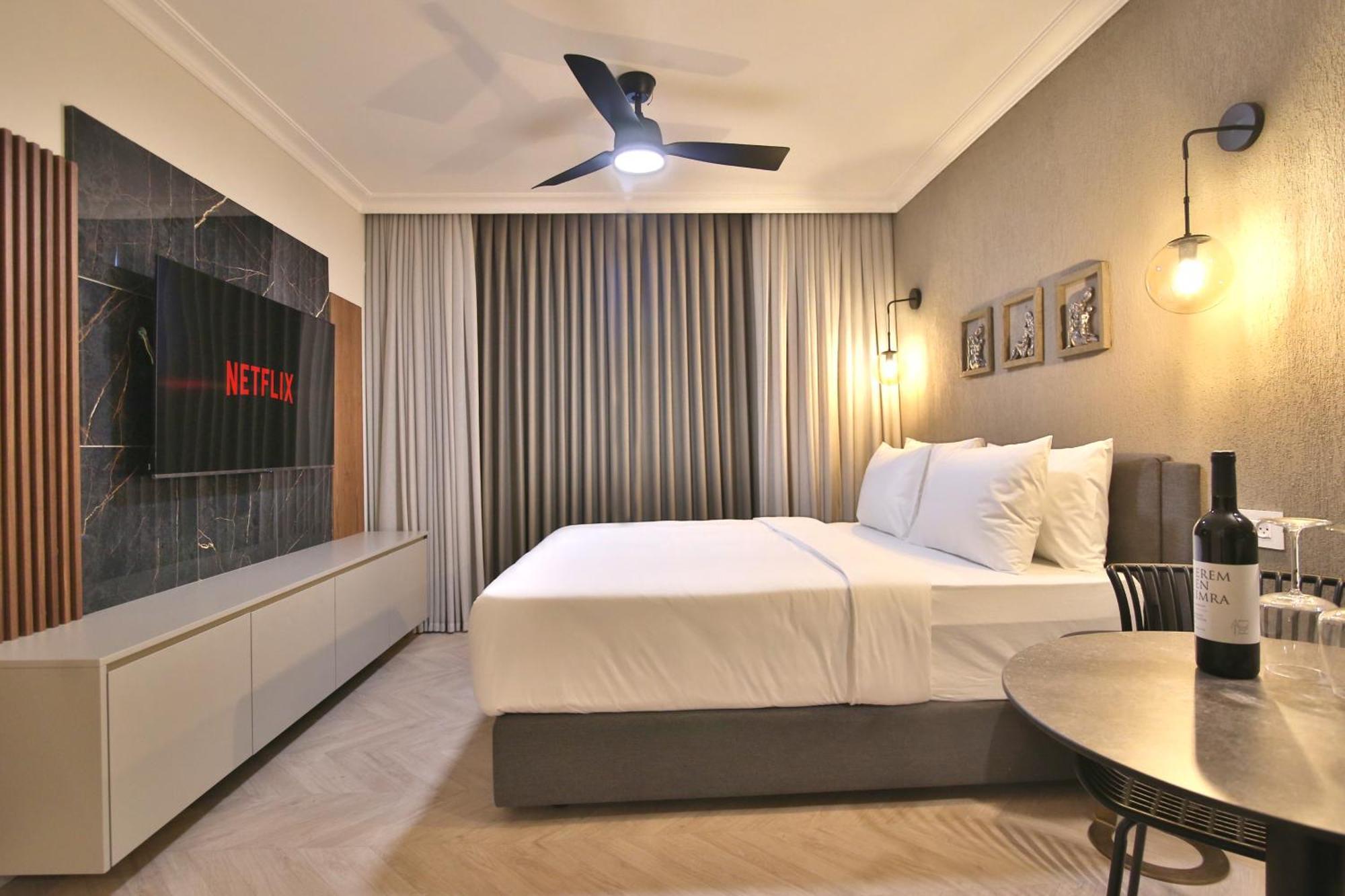 Luxury Suites By Notaly Ariel - Carmel Beach Haifa Rom bilde